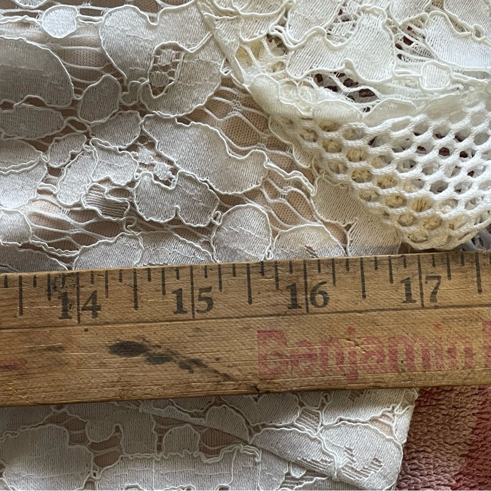 Tobi White Lace Mini Dress Size Large - Picture 12 of 12